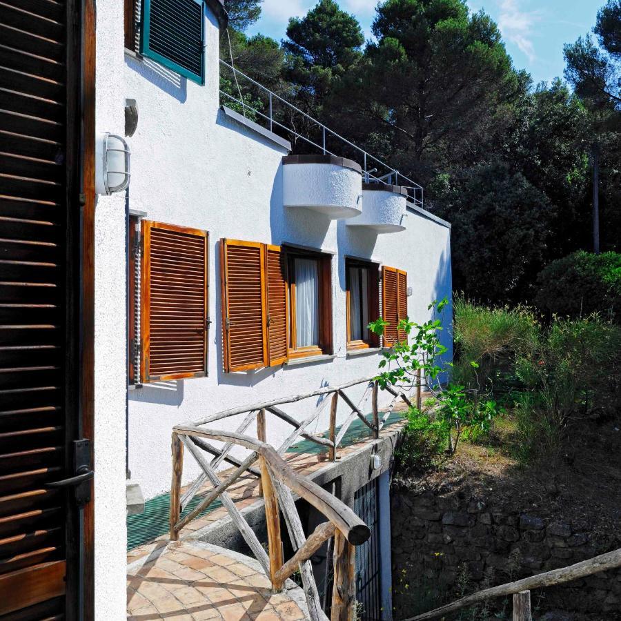 B&B Al Cavalluccio Marino Montemarcello Exterior photo