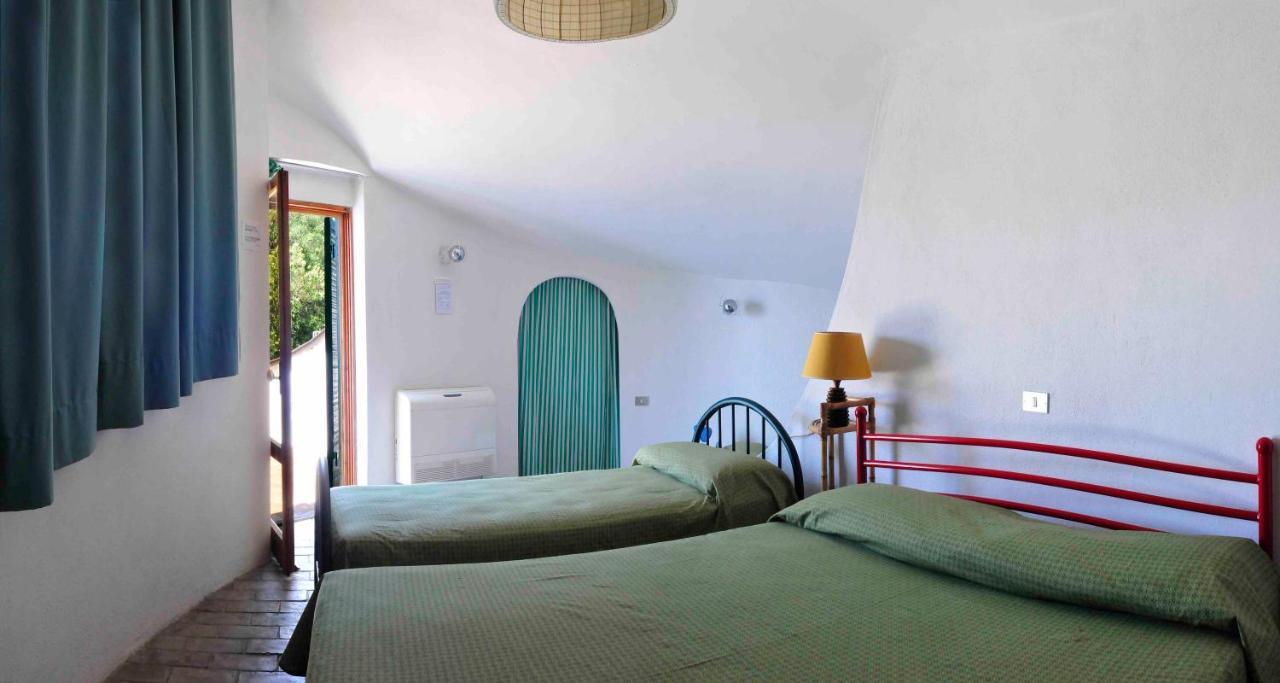 B&B Al Cavalluccio Marino Montemarcello Exterior photo